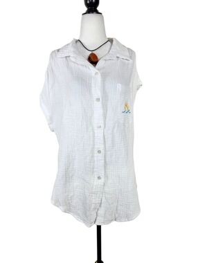 4Our Dreamers Gauze Button-Up Shirt with Sunrise Embroidery on the front pocket